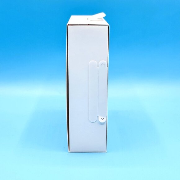 Oura Ring 4 - Smart Ring (Gen 4) - Silver - Size 7 - New and Sealed - Picture 3 of 9